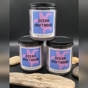 Bath & Body Works Ocean Driftwood single-wick candles (3)